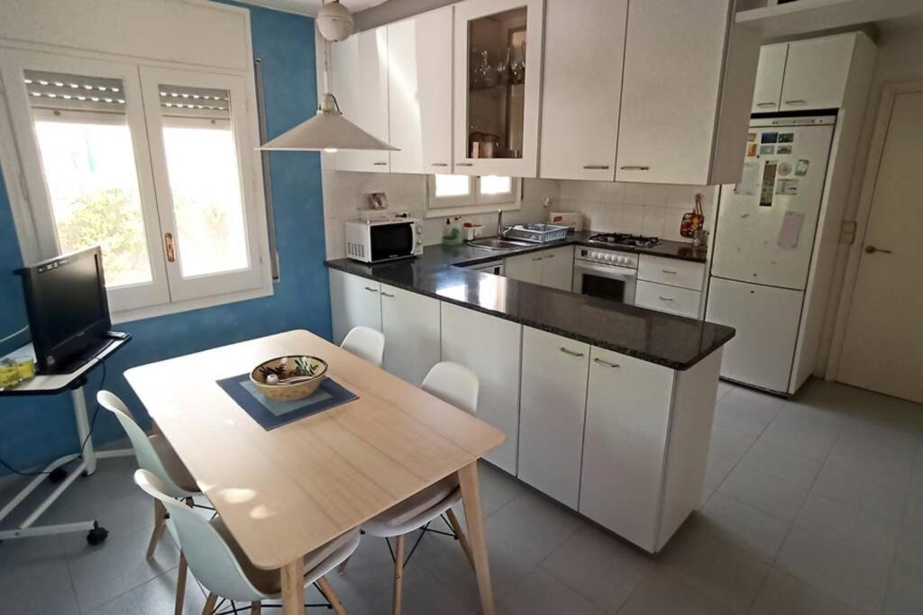 Ca La Merce - Agradable Casa En Amer Bagian luar foto